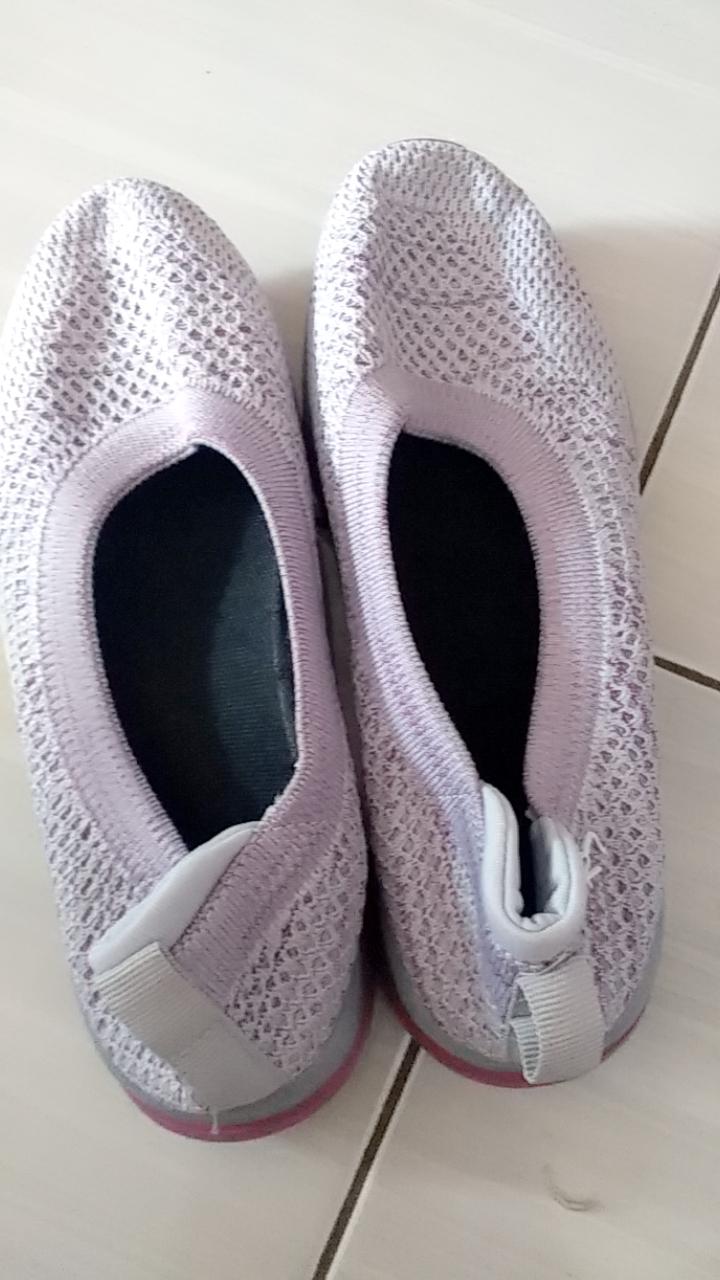 Foto ulasan pembeli e*****i, varian Gray,37
