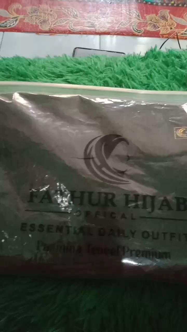 Foto ulasan pembeli cahyanur88, varian Hitam