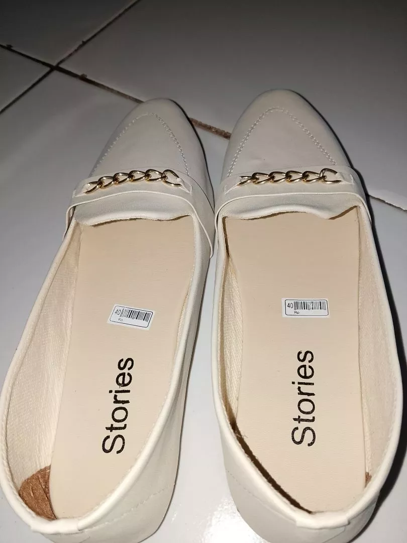 Foto ulasan pembeli m*****h, varian Krem,40
