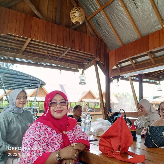 Foto ulasan pembeli titinsidayani, varian Pemda tua,2 meter