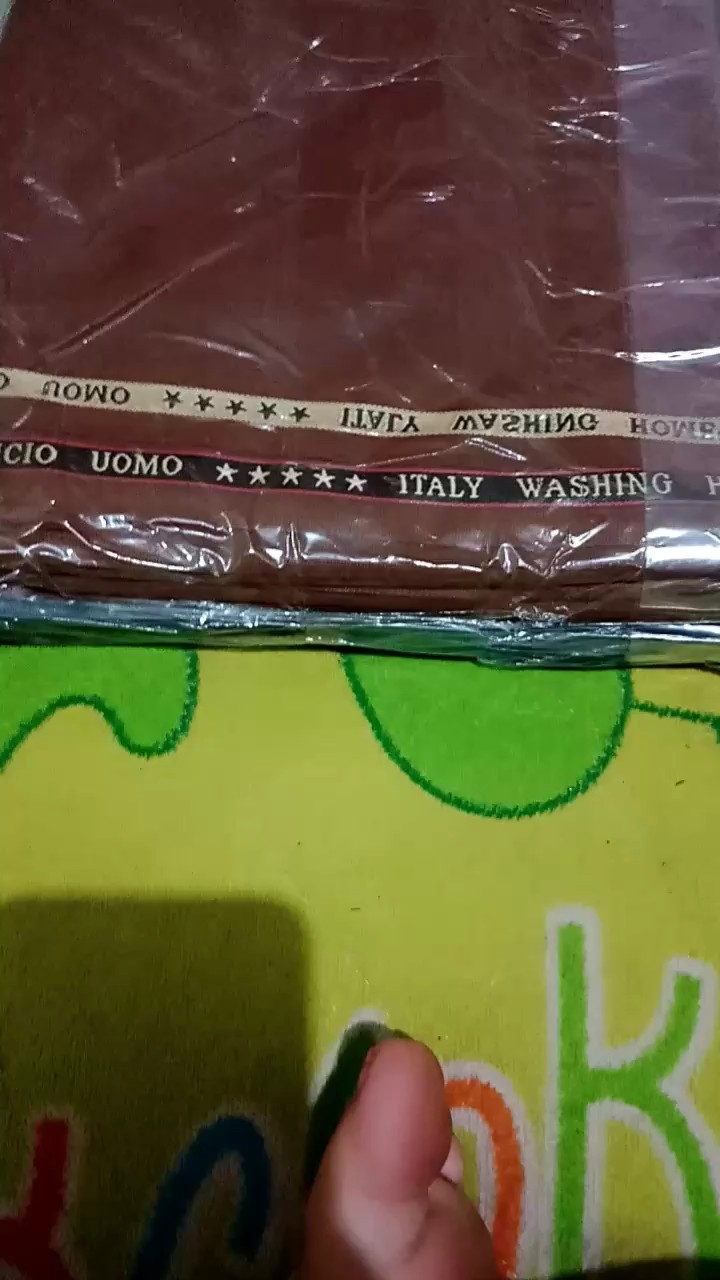 Foto ulasan pembeli Tampilan: bagus
Warna: bagus, varian Pemda tua,3 meter XL