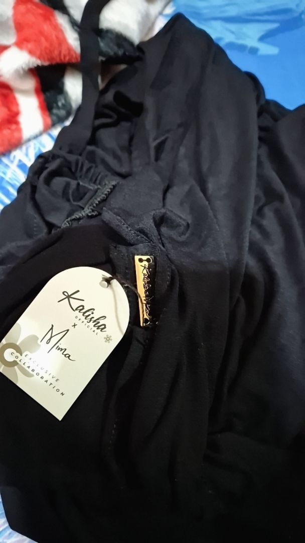 Foto ulasan pembeli soeryaning, varian Black