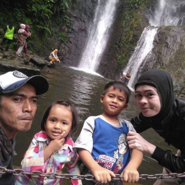 Foto ulasan pembeli gunawan_6691, varian Putih,L=6-7TAHUN
