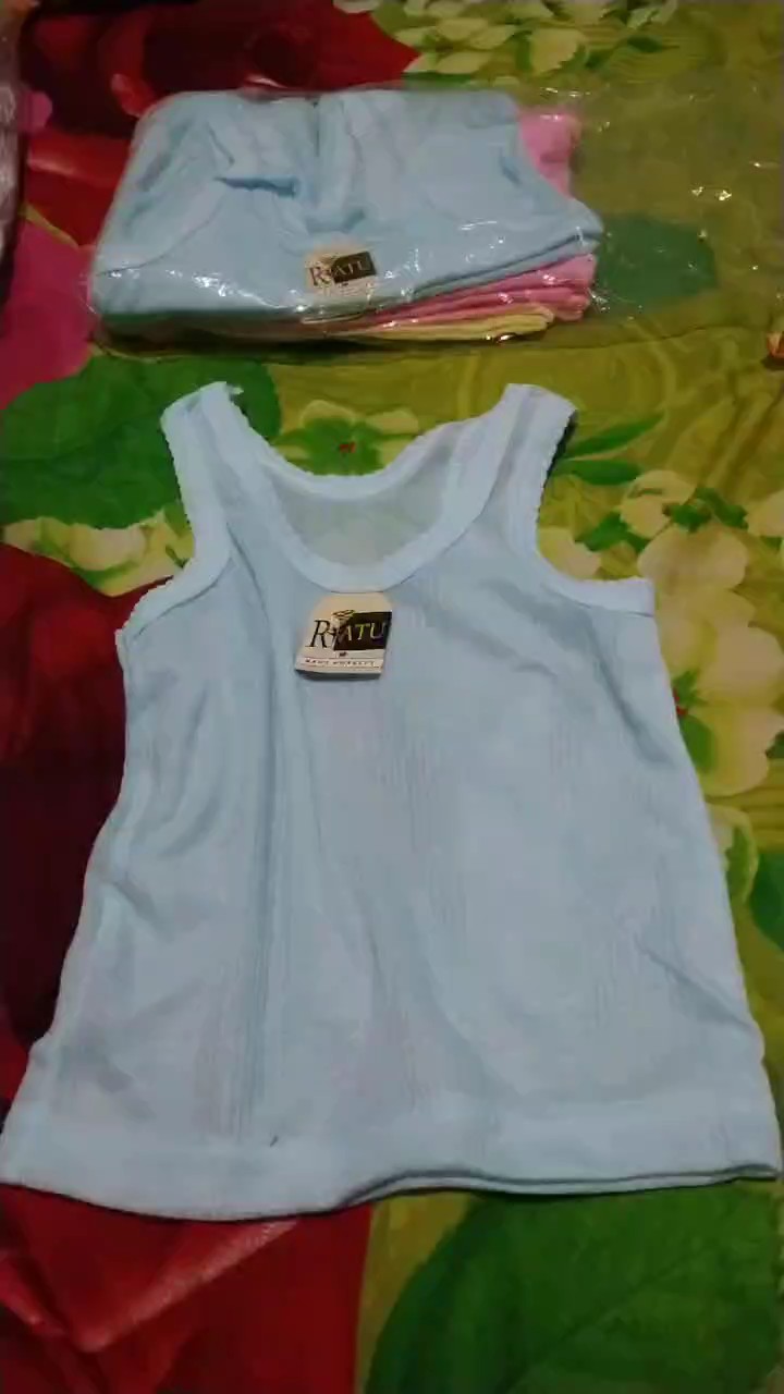 Foto ulasan pembeli medhkitaro, varian WARNA,SL Premium - M, Putih,SL Premium - S