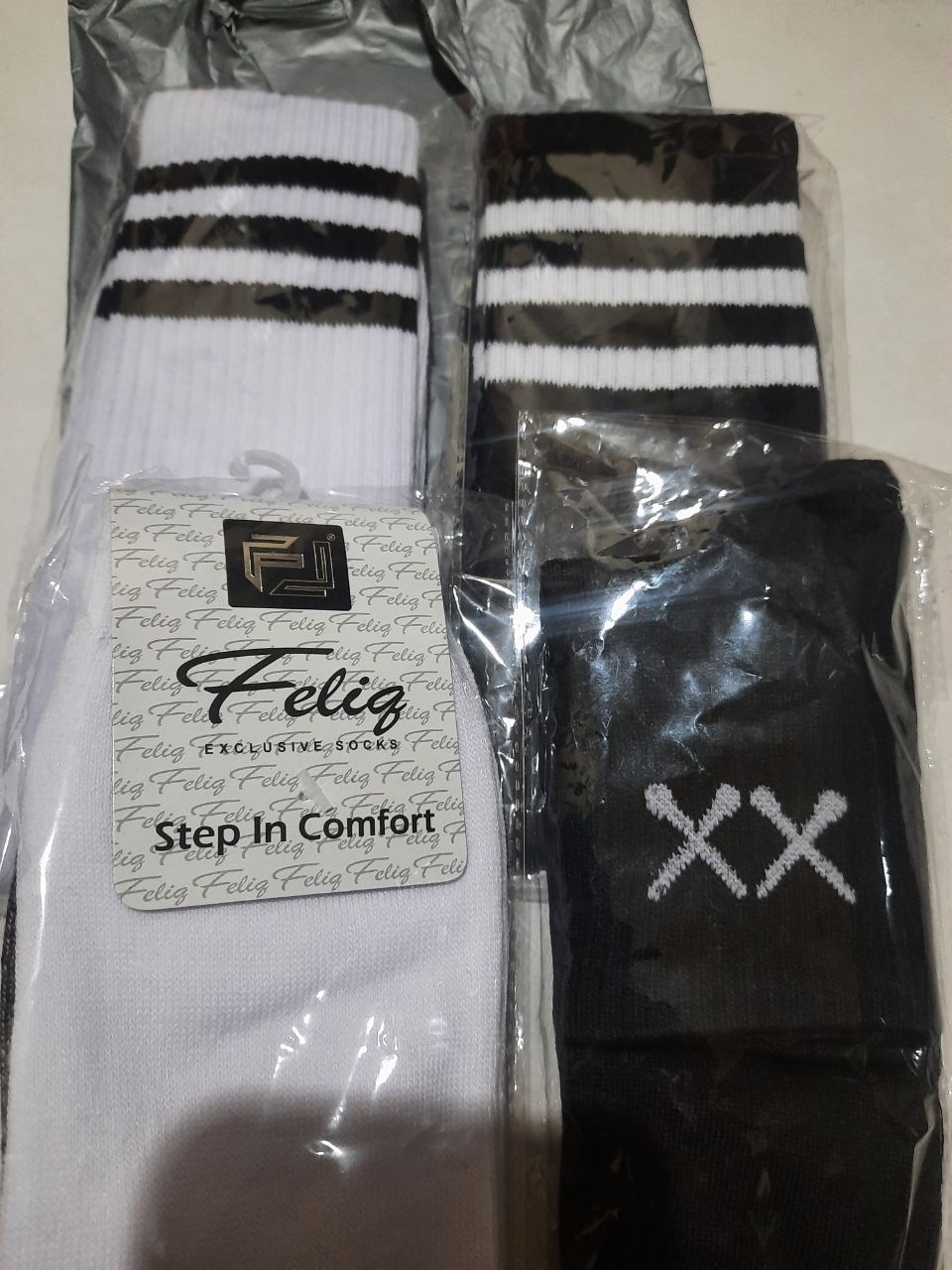 kaos kaki motif Oldschool / kaos kaki motif stripe / pradiptasock - Foto ulasan pembeli
