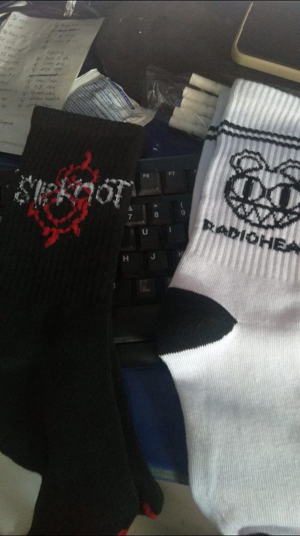 Kaos Kaki Oldschool Motif Sport Pria Wanita Panjang - foto 9 dari 10, malvialvidandri