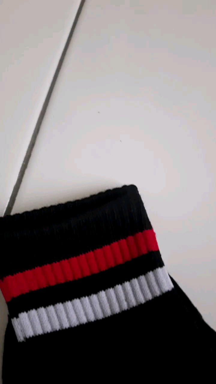 Foto ulasan pembeli s*****n, varian Hitam strp merah p.,All size
