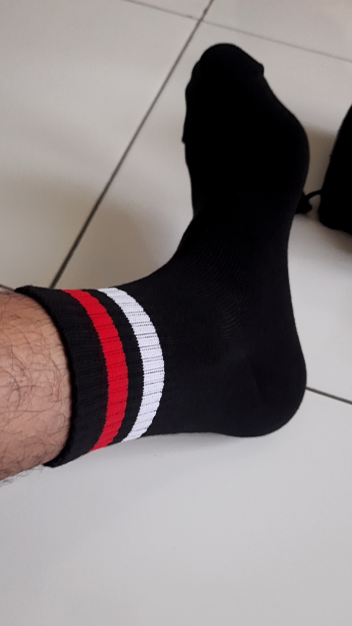 Foto ulasan pembeli s*****n, varian Hitam strp merah p.,All size