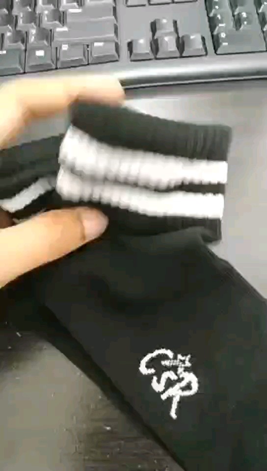 Foto ulasan pembeli flock_a_bird, varian Hitam strip putih,All size
