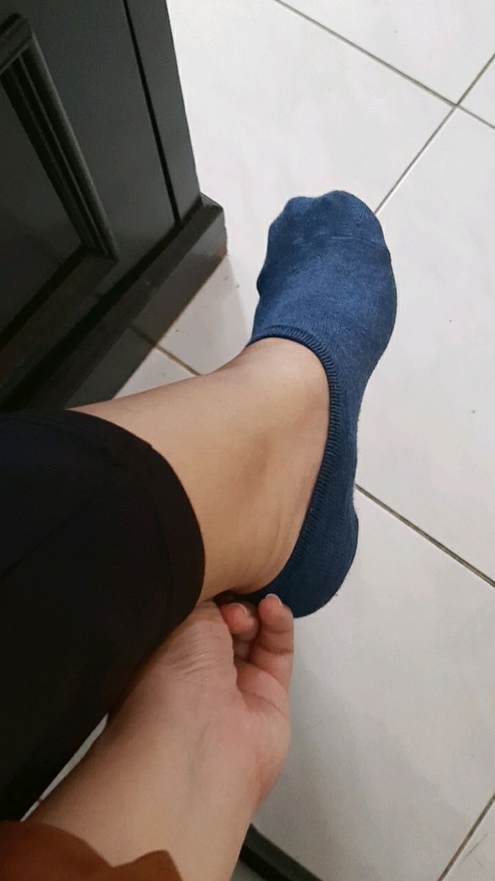 Foto ulasan pembeli nishagustina, varian abu muda, Navy, Abu Tua