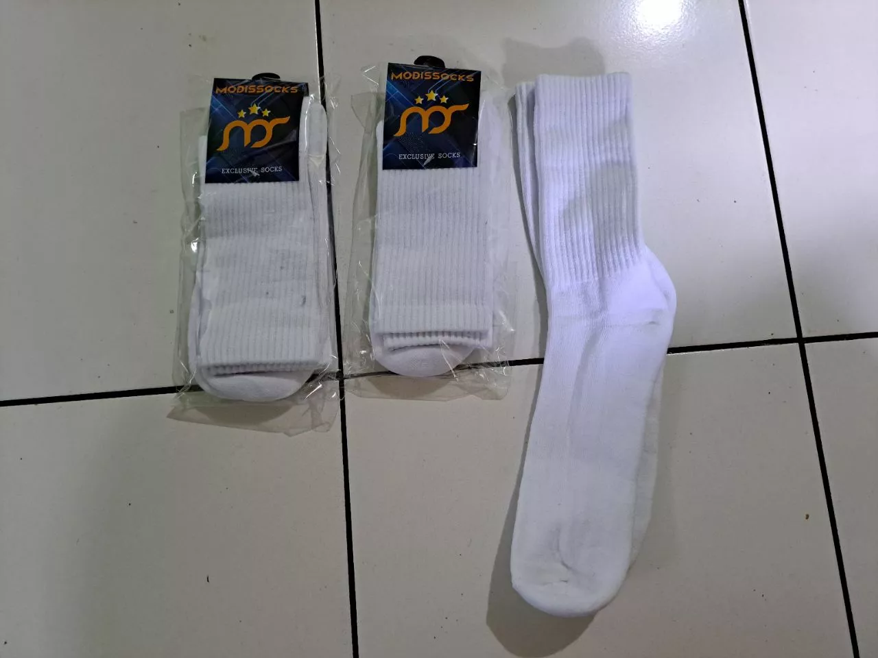 Kaos Kaki Putih Polos Premium Anti Bau Tebal - Foto ulasan pembeli