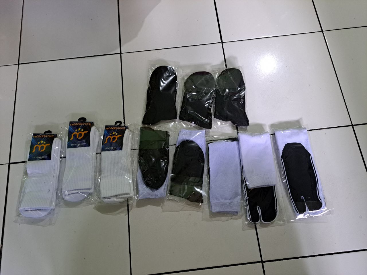 Kaos Kaki Putih Polos Premium Anti Bau Tebal - Foto ulasan pembeli