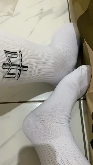 Kaos Kaki Panjang Pria Motif Oldschool Sport WIJAYA SOCKS - Foto ulasan pembeli