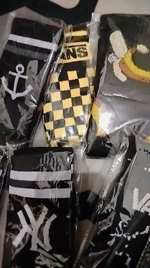 Kaos Kaki Panjang Pria Motif Oldschool Sport WIJAYA SOCKS - Foto ulasan pembeli