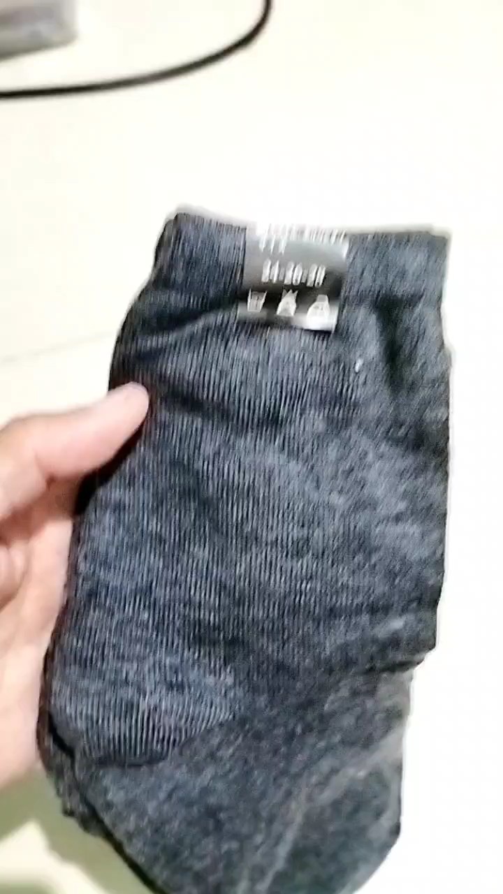 Foto ulasan pembeli b*****6, varian Abu Tua,Dewasa, Hitam,Dewasa