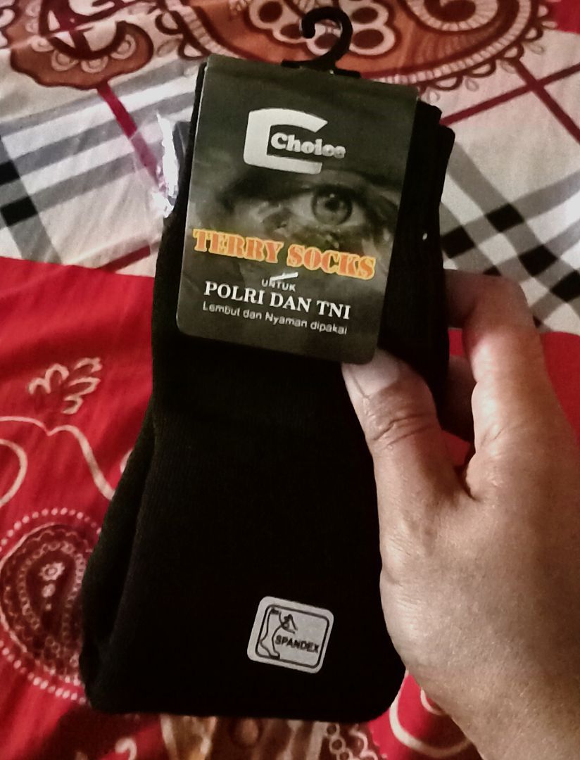 Kaos Kaki POLRI Kaos kaki TNI Kaos kaki Tebal Hitam - Foto ulasan pembeli