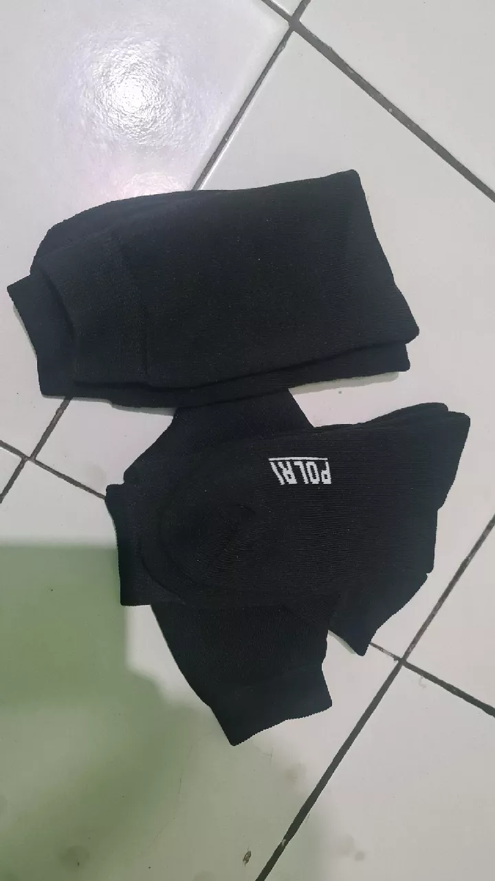 Kaos Kaki POLRI Kaos kaki TNI Kaos kaki Tebal Hitam - Foto ulasan pembeli
