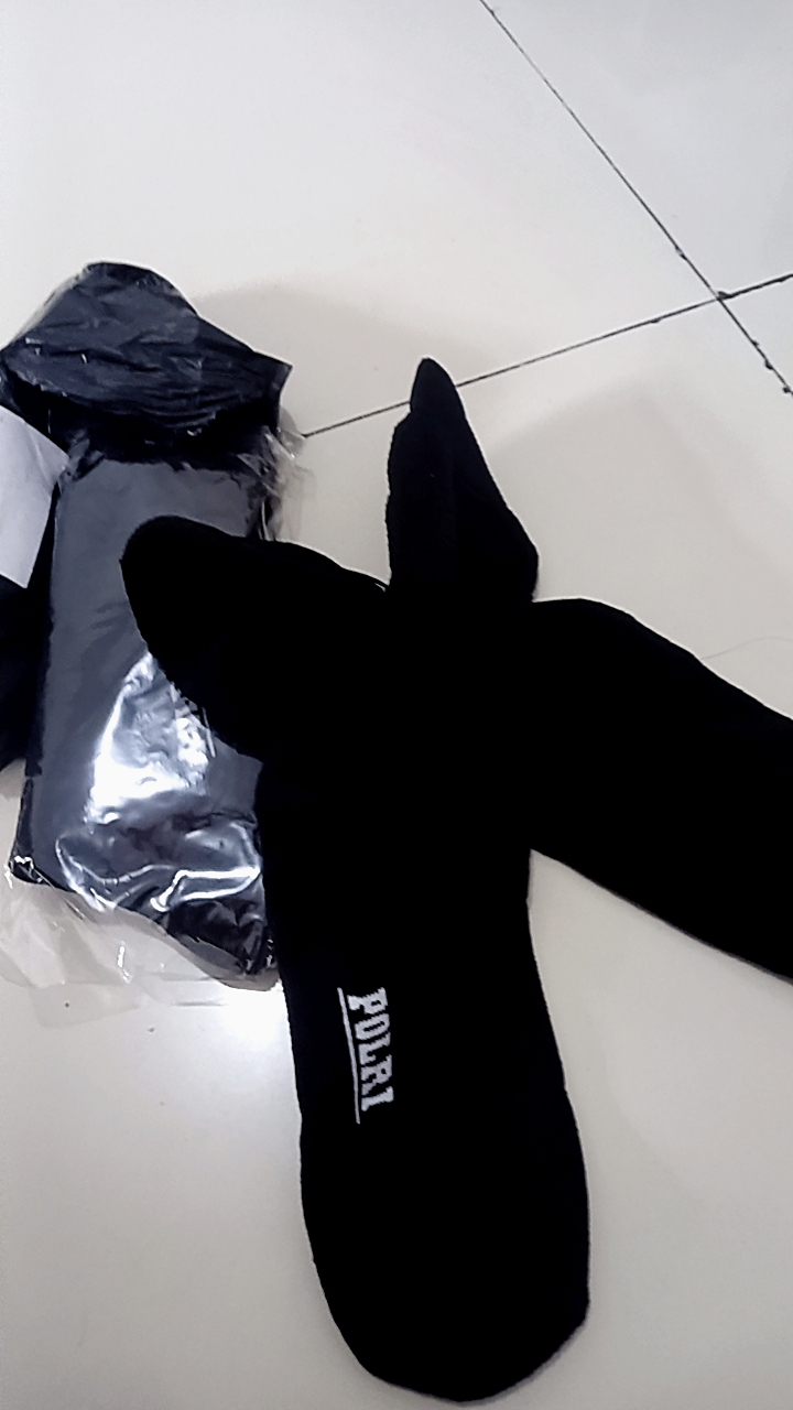 Kaos Kaki POLRI Kaos kaki TNI Kaos kaki Tebal Hitam - Foto ulasan pembeli