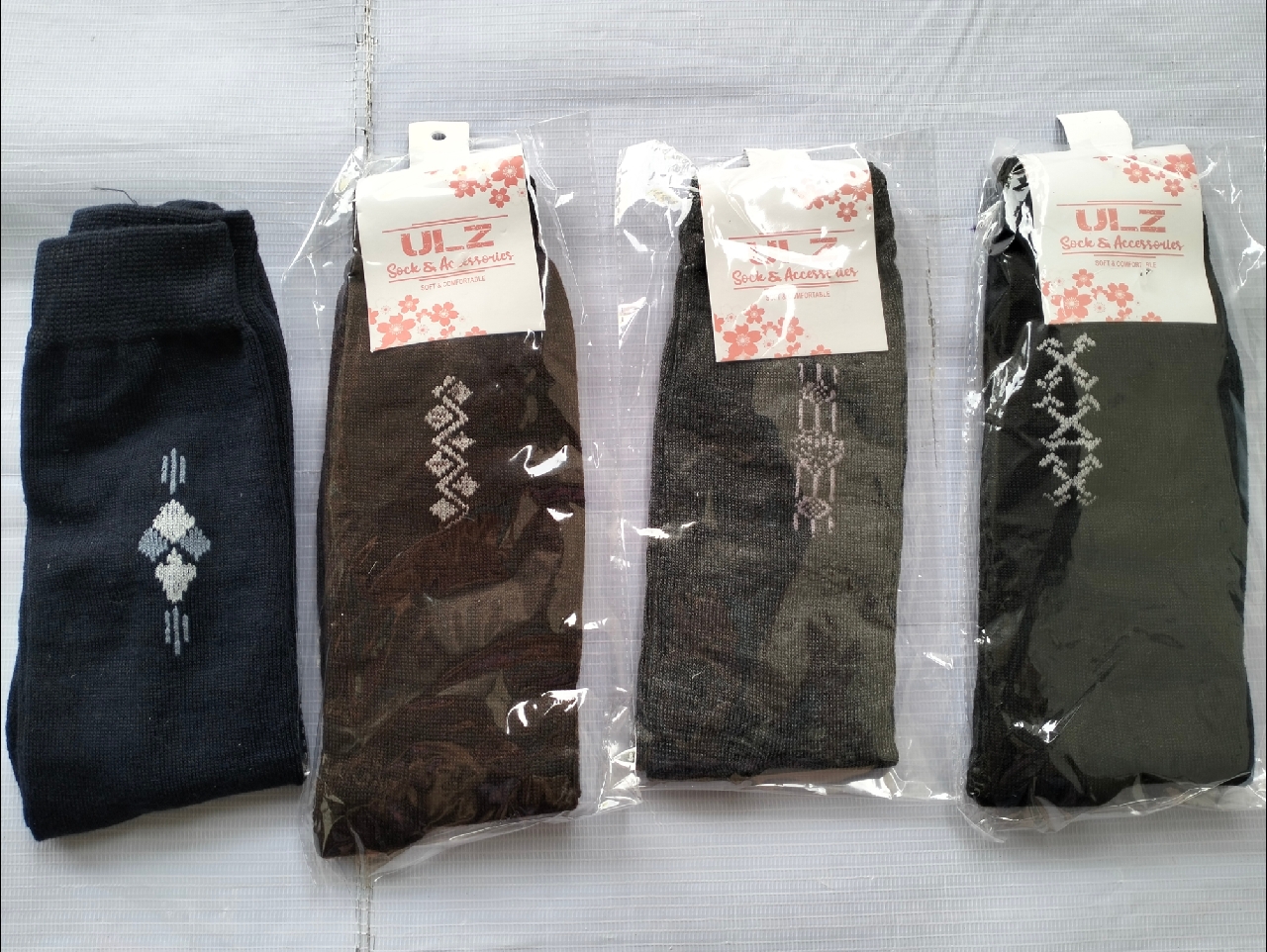 Kaos Kaki Pria Dewasa Polos Nyaman Lembut - Foto ulasan pembeli