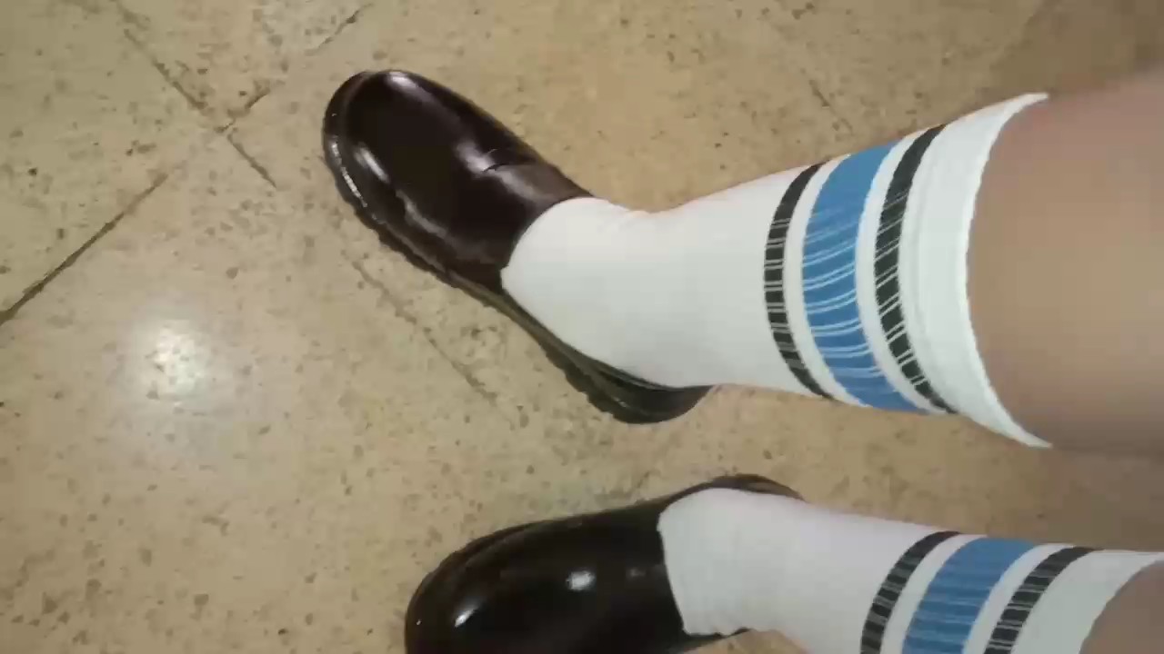 Kaos Kaki Pria Wanita Motif Oldschool Skate Tebal - Foto ulasan pembeli