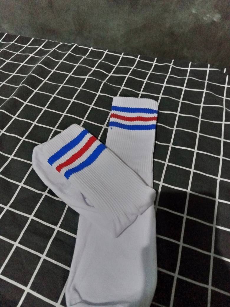 Kaos Kaki Pria Wanita Motif Oldschool Skate Tebal - Foto ulasan pembeli