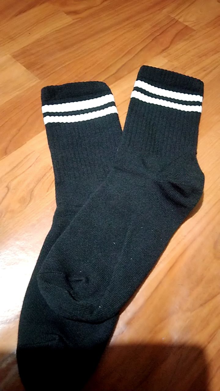 Kaos Kaki Strip Setrip Garis Pria Oldschool Skate Panjang Premium - Sendy Socks - Foto ulasan pembeli