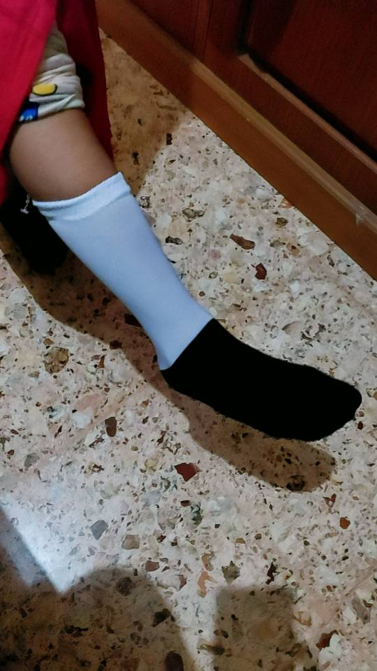 Foto ulasan pembeli l*****3, varian PUTIH SD, HITAM SD