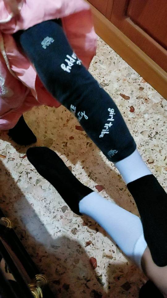 Foto ulasan pembeli l*****3, varian PUTIH SD, HITAM SD