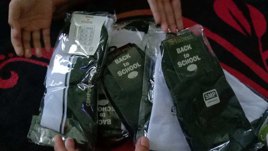 Kaos Kaki Sekolah Hitam Putih Anak SD/SMP/SMA - Foto ulasan pembeli