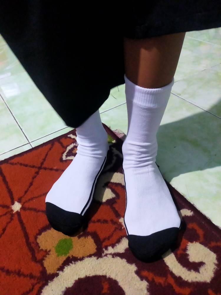 Kaos Kaki Sekolah Hitam Putih Anak SD/SMP/SMA - Foto ulasan pembeli