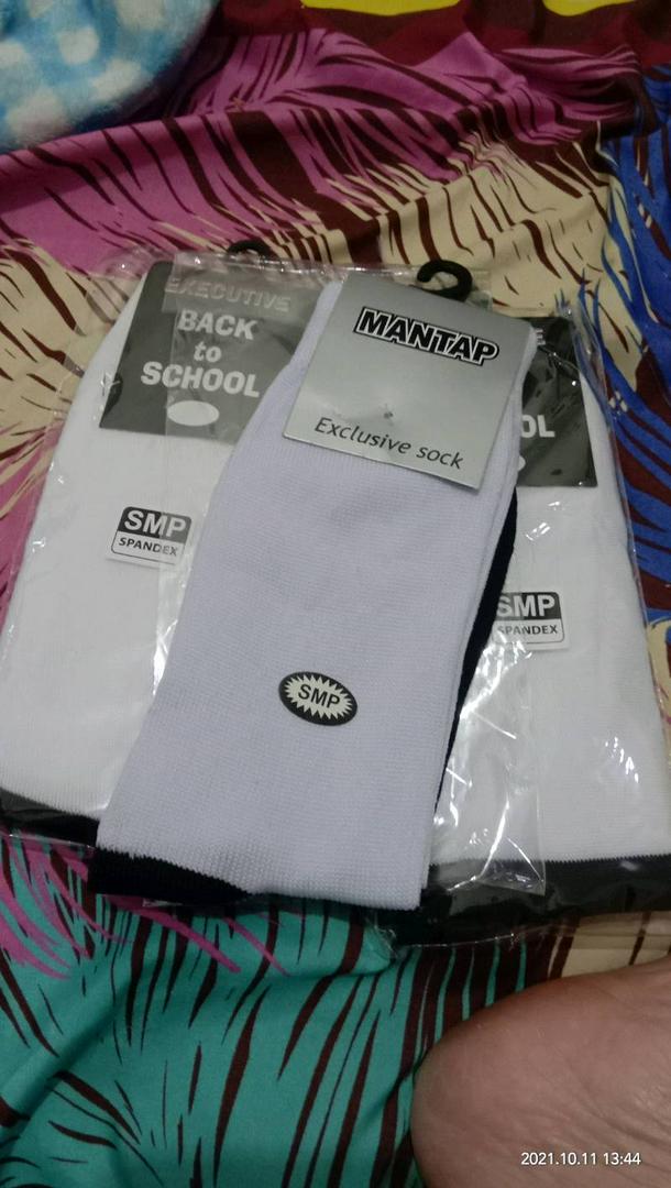 Kaos Kaki Sekolah SD SMP SMA Lembut Nyaman - Foto ulasan pembeli
