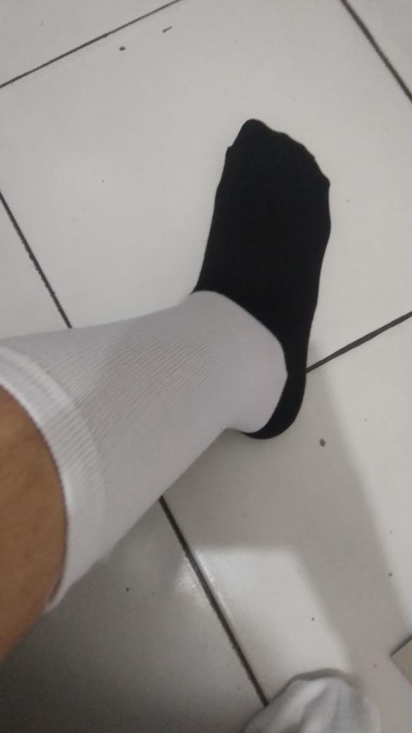 Kaos Kaki Sekolah SD SMP SMA Lembut Nyaman - Foto ulasan pembeli
