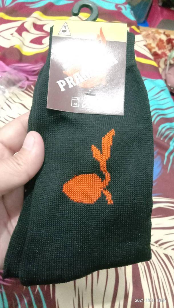 Kaos Kaki Sekolah SD SMP SMA Lembut Nyaman - Foto ulasan pembeli