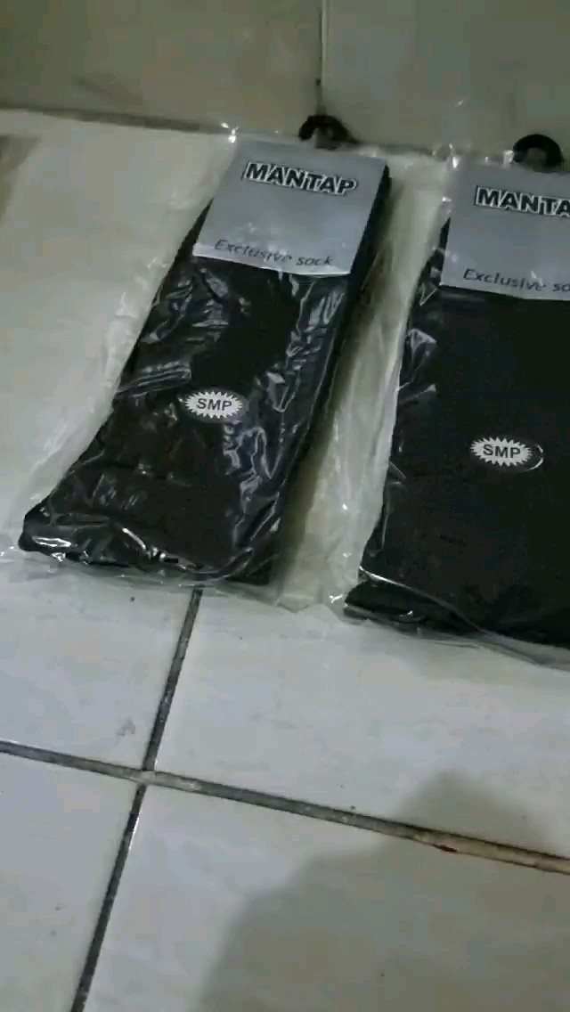 Kaos Kaki Sekolah SD SMP SMA Lembut Nyaman - Foto ulasan pembeli