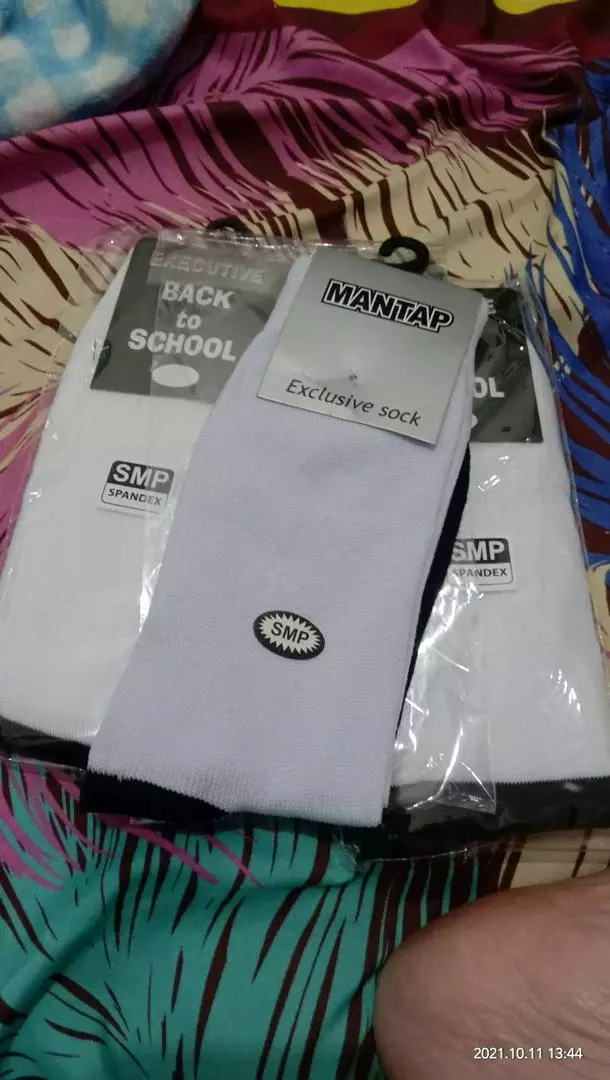 Kaos Kaki Sekolah SD SMP SMA Lembut Nyaman - Foto ulasan pembeli