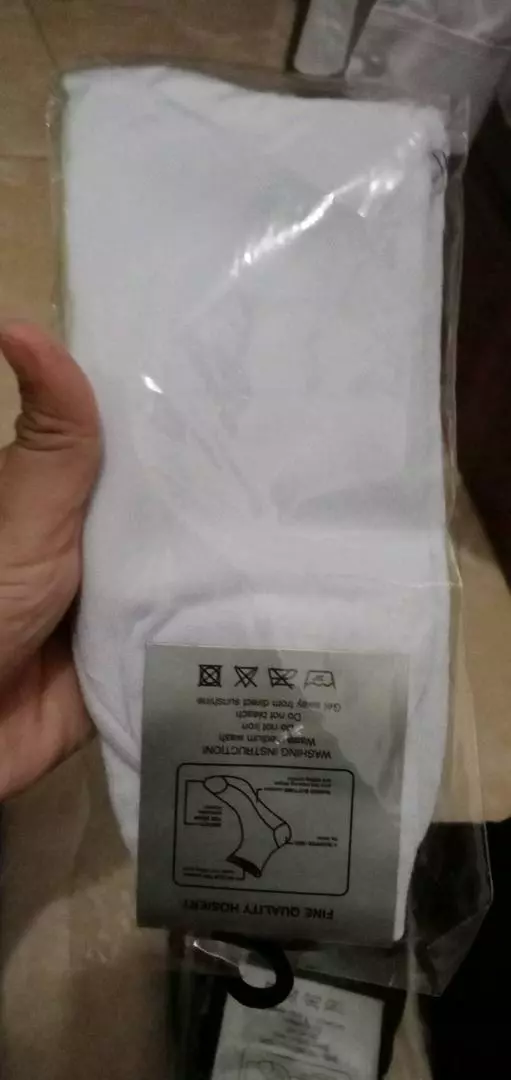 Kaos Kaki Sekolah SD SMP SMA Lembut Nyaman - Foto ulasan pembeli