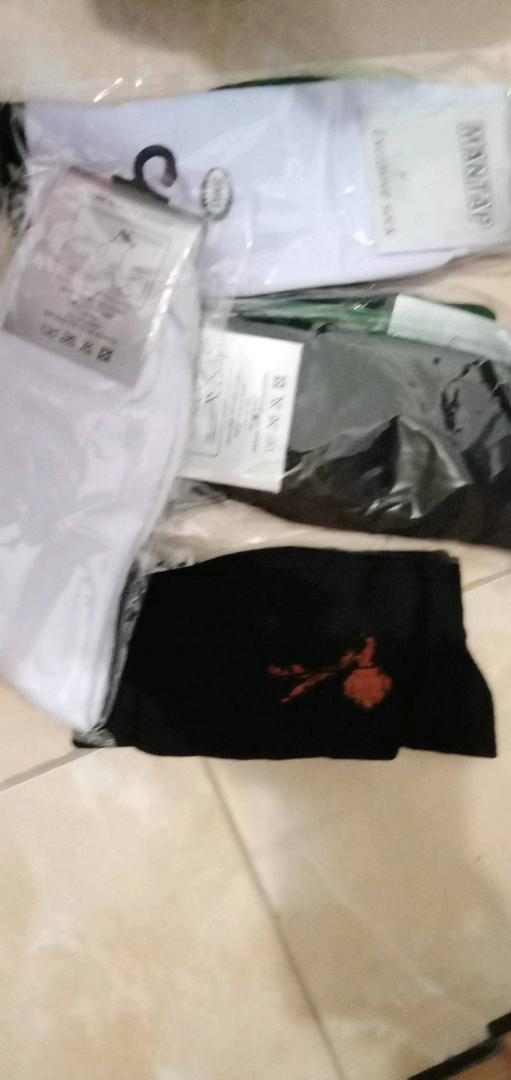 Kaos Kaki Sekolah SD SMP SMA Lembut Nyaman - Foto ulasan pembeli