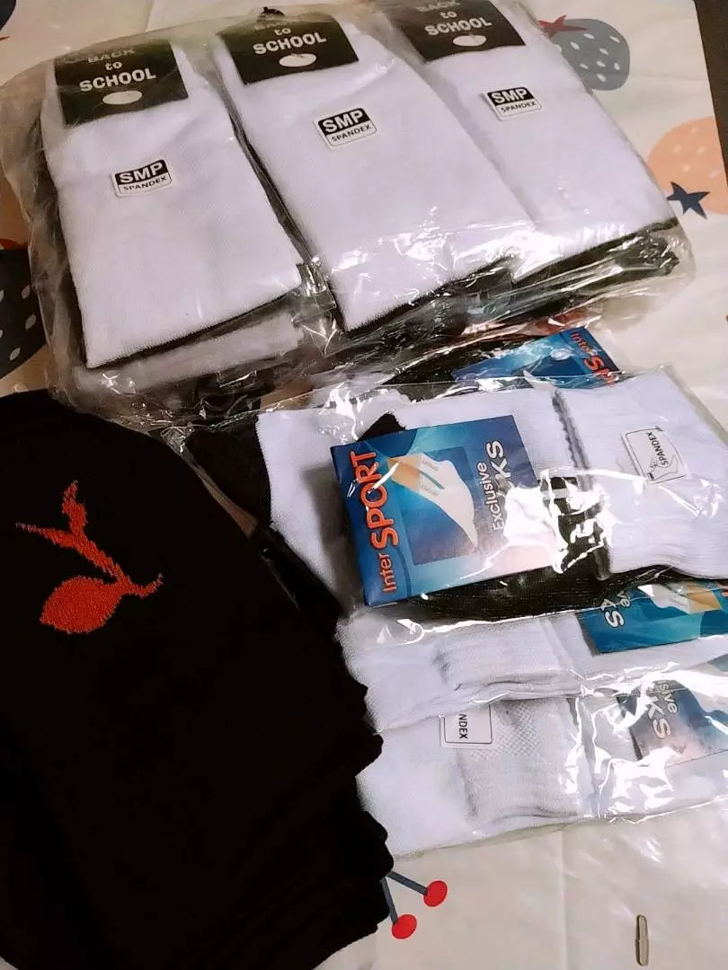 Kaos Kaki Sekolah Pendek Bahan Lembut Nyaman - Foto ulasan pembeli