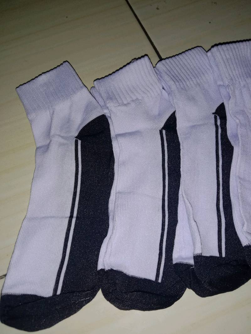 Kaos Kaki Sekolah Pendek Bahan Lembut Nyaman - Foto ulasan pembeli
