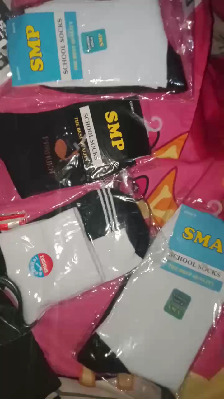 Kaos Kaki Sekolah Pendek Bahan Lembut Nyaman - Foto ulasan pembeli