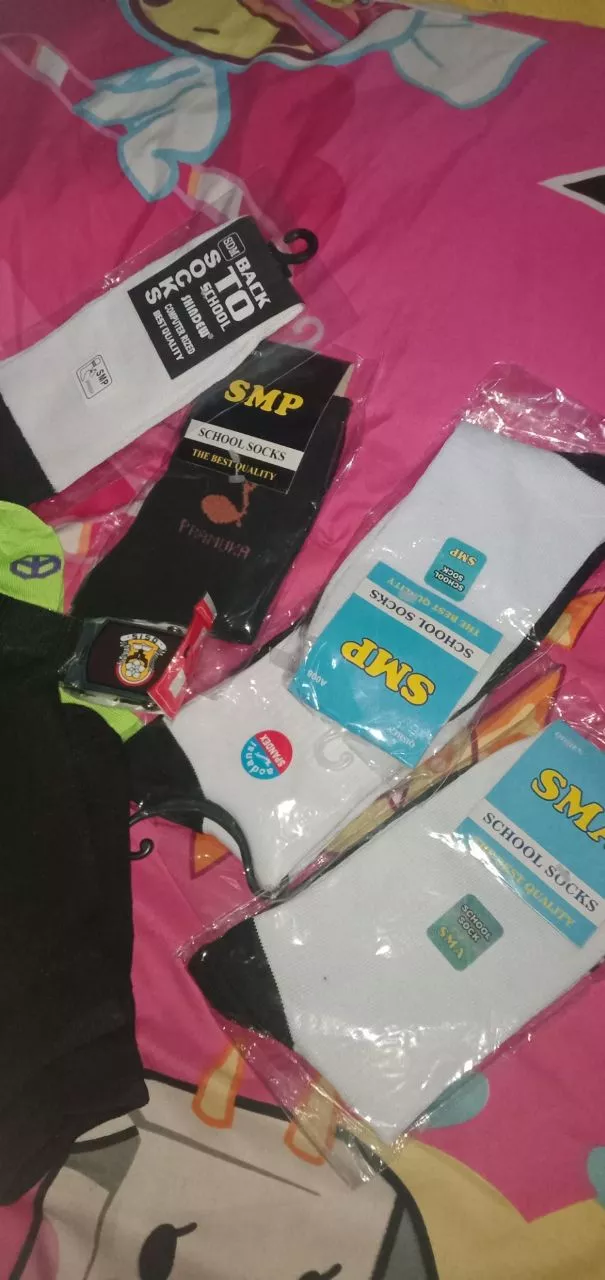 Kaos Kaki Sekolah Pendek Bahan Lembut Nyaman - Foto ulasan pembeli