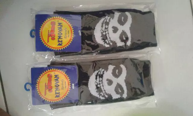 Kaos kaki skate motif donat catur england pisang ayam dll - Foto ulasan pembeli