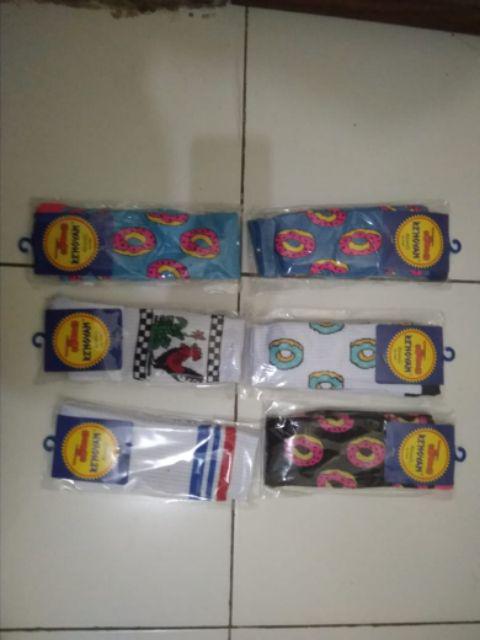 Kaos kaki skate motif donat catur england pisang ayam dll - Foto ulasan pembeli