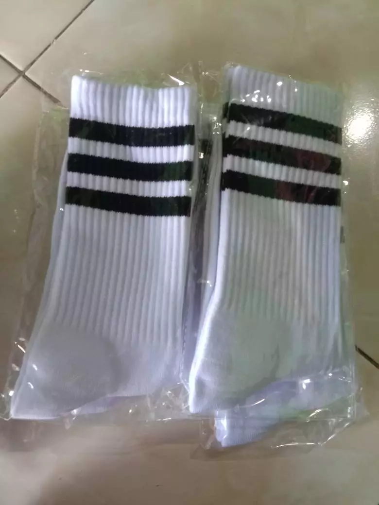 Kaos Kaki Skate Oldschool Adem Nyaman Remaja Dewasa - Foto ulasan pembeli