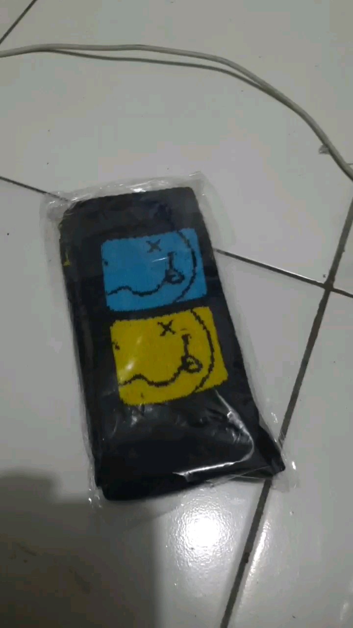 Kaos Kaki Skate Oldschool Irfansock Nyaman Adem - Foto ulasan pembeli
