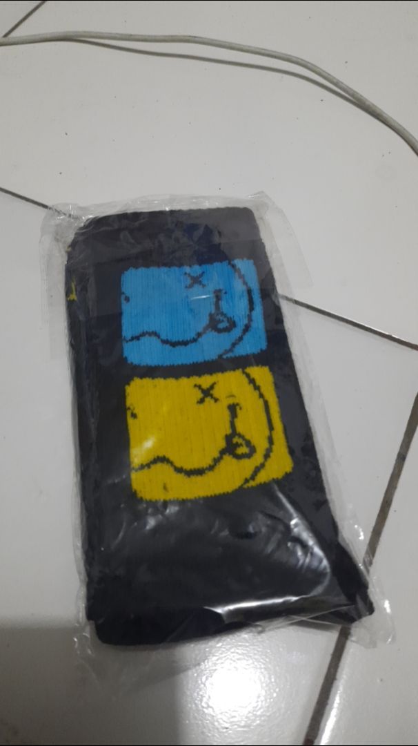 Kaos Kaki Skate Oldschool Irfansock Nyaman Adem - Foto ulasan pembeli