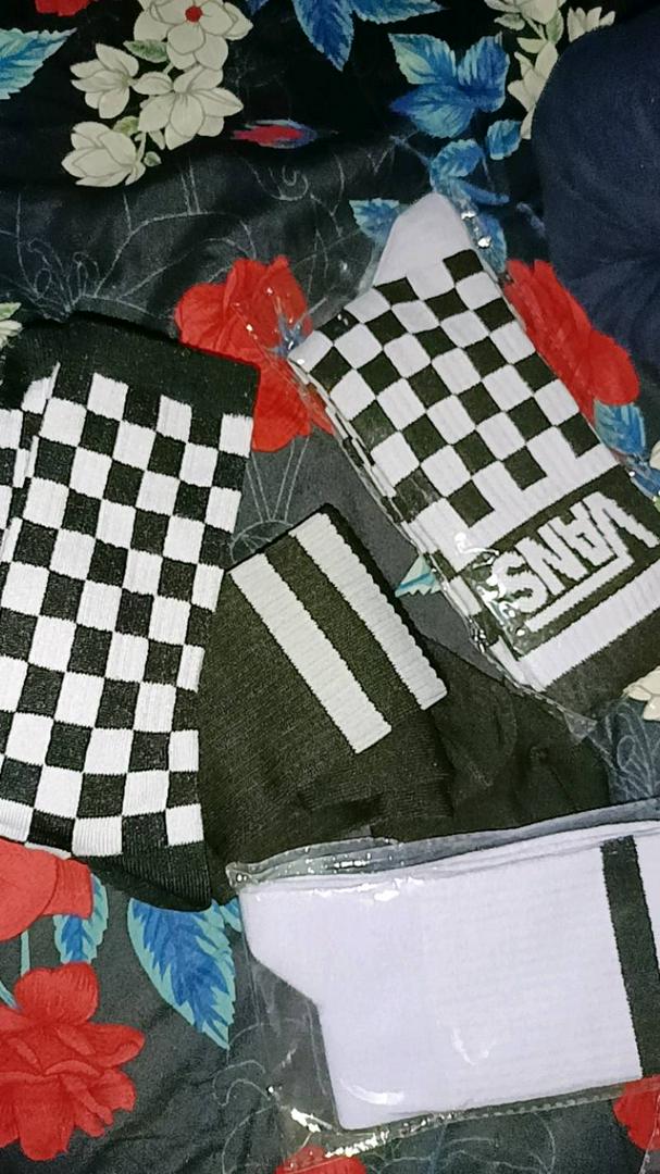 kaos kaki skate oldschool / Kaos kaki kekinian - Foto ulasan pembeli