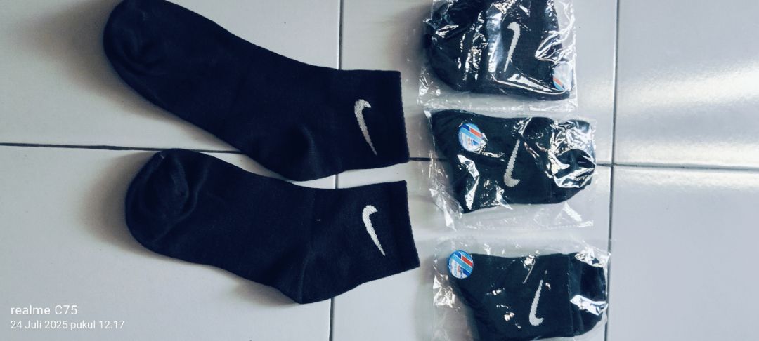 Kaos Kaki Sport Pendek 3 Layer Anti Bau - Foto ulasan pembeli