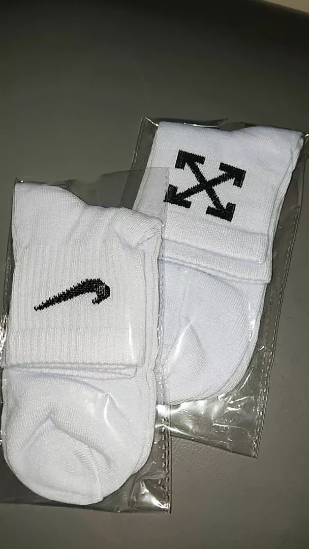 Kaos Kaki Sport Pendek Motif Oldschool Pria Wanita - Foto ulasan pembeli
