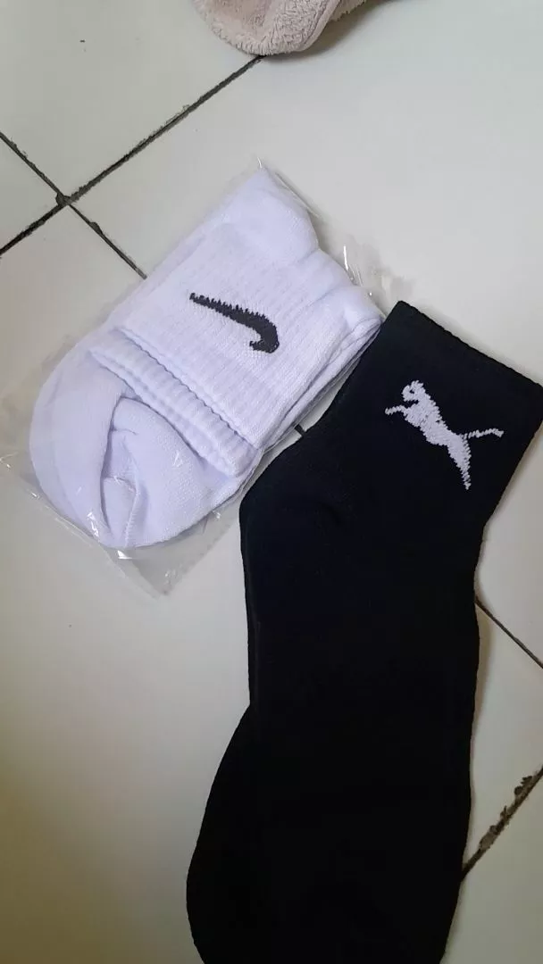 Kaos Kaki Sport Pendek Motif Oldschool Pria Wanita - Foto ulasan pembeli